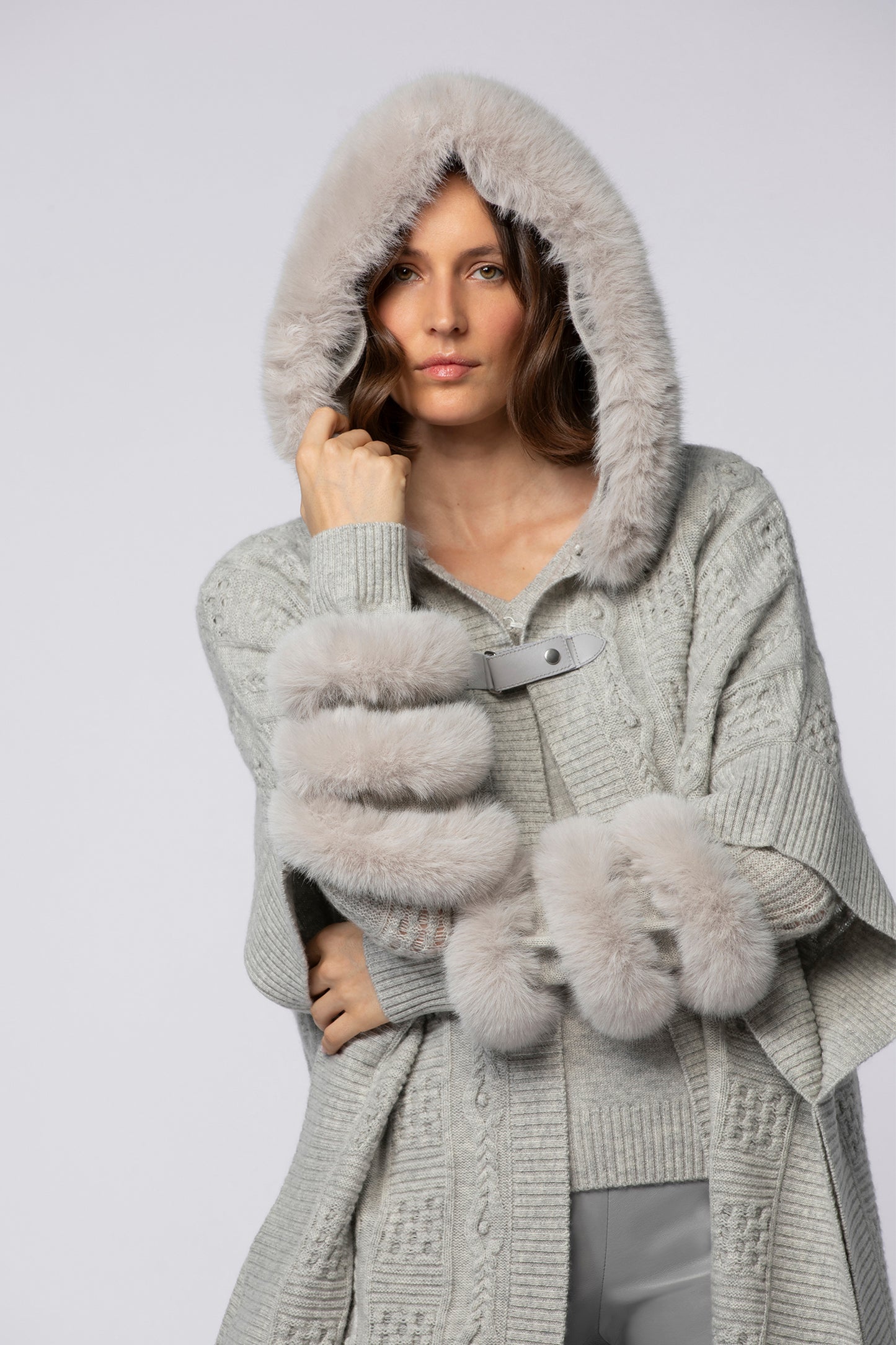 Poncho PERCE gris en laine cachemire haut de gamme MAX&MOI