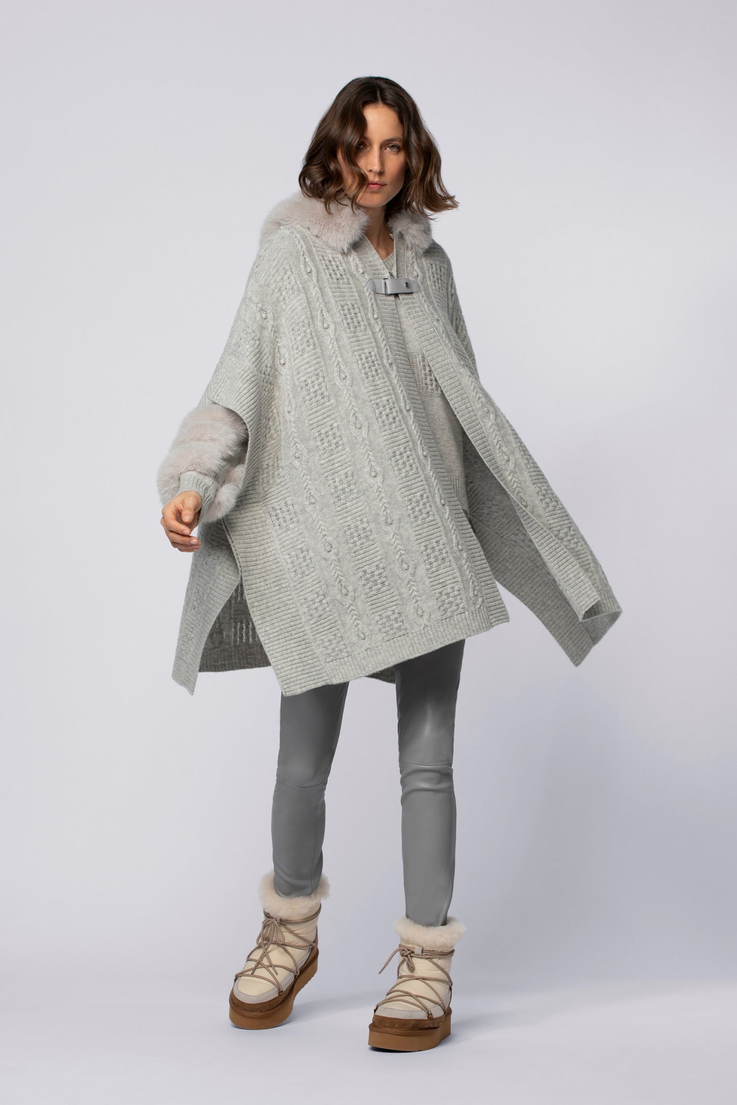 Poncho PERCE gris en laine cachemire haut de gamme MAX&MOI