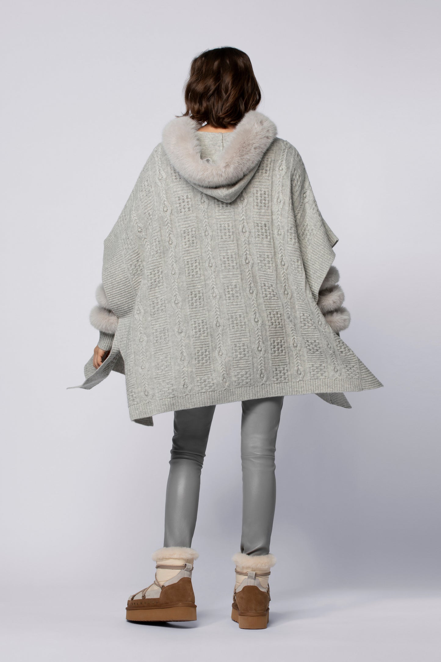 Poncho PERCE gris en laine cachemire haut de gamme MAX&MOI