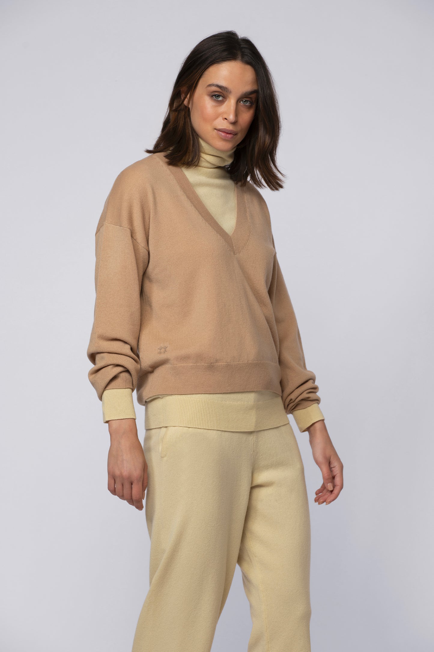 Pull POLIANA camel en cachemire haut de gamme MAX&MOI