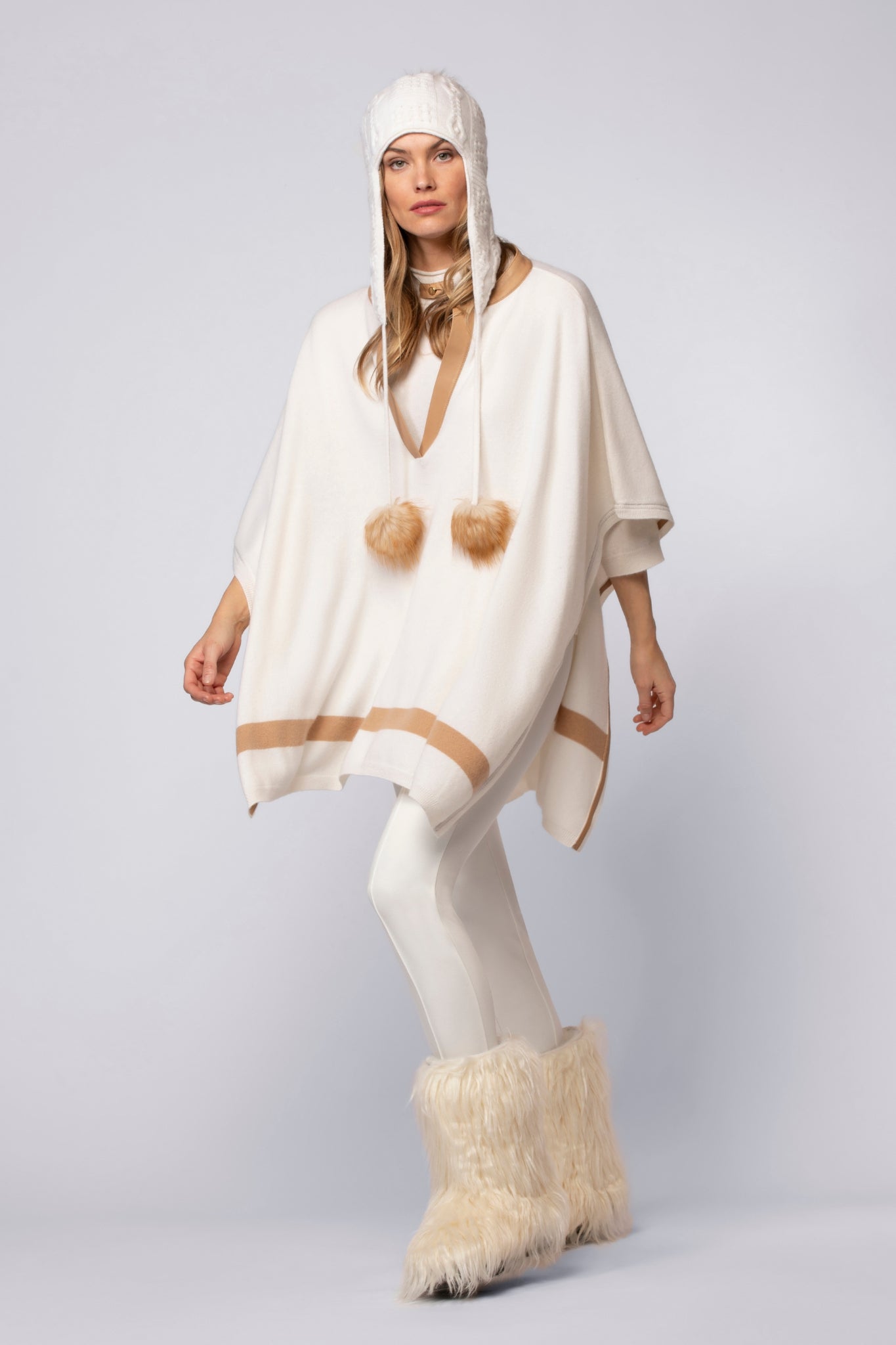 Poncho POTI blanc en laine cachemire haut de gamme MAX&MOI