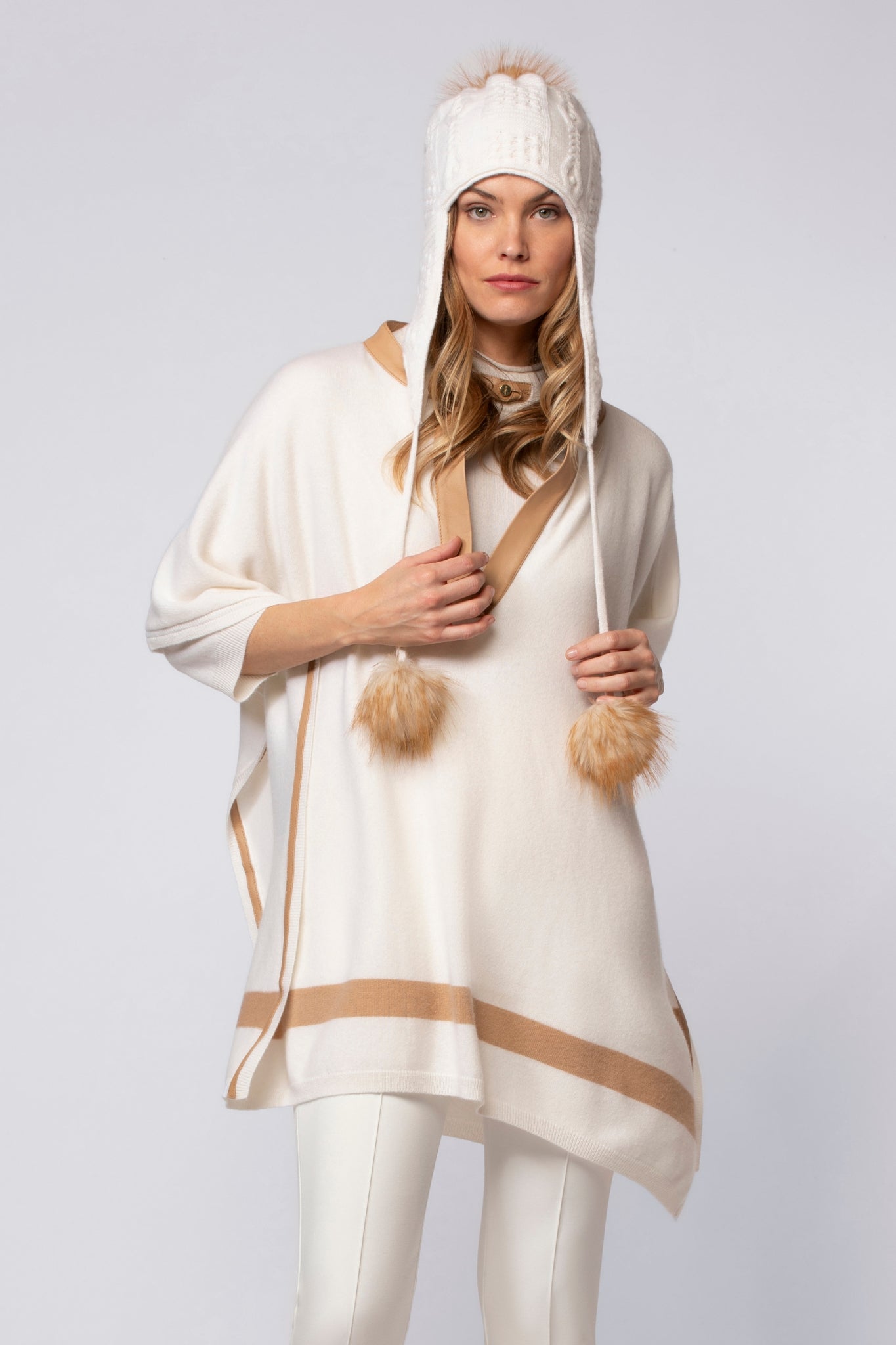 Poncho POTI blanc en laine cachemire haut de gamme MAX&MOI