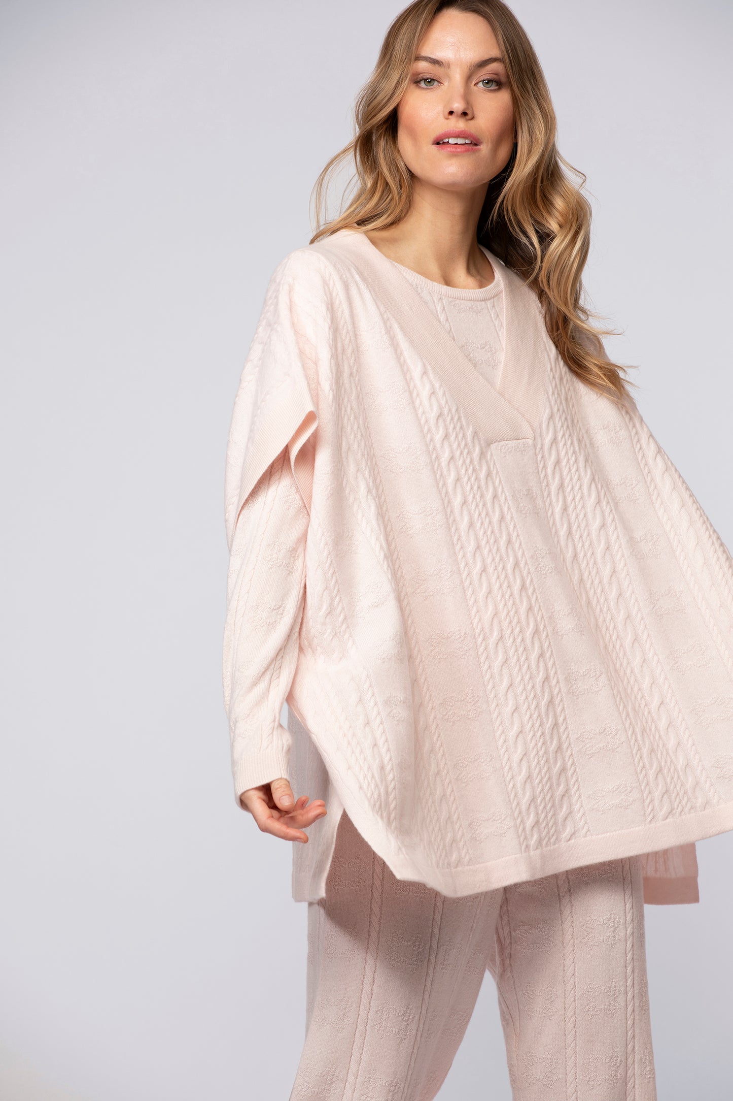 Poncho PYLA rose chamallow en cachemire haut de gamme MAX&MOI