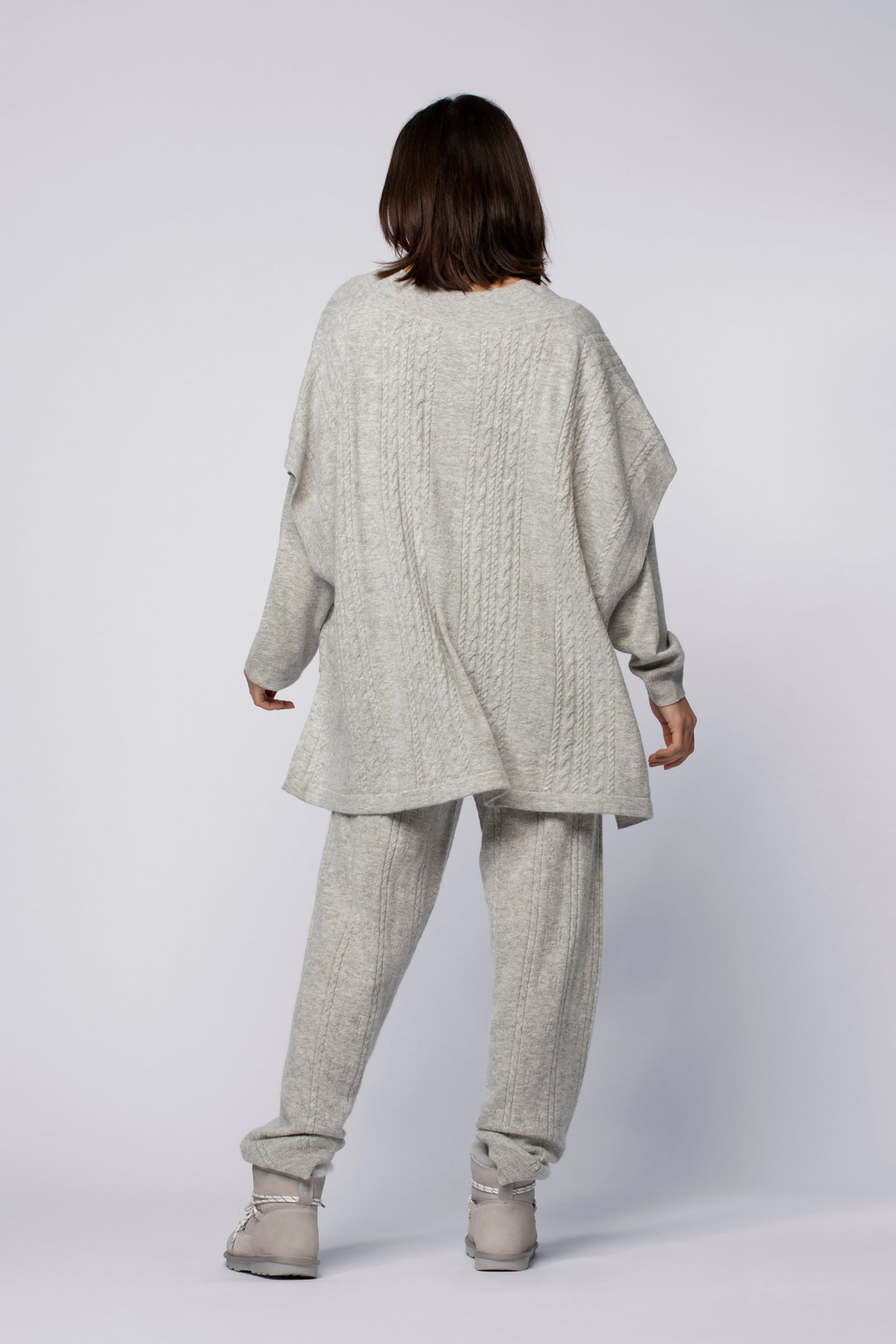 Poncho PYLA gris en cachemire haut de gamme MAX&MOI