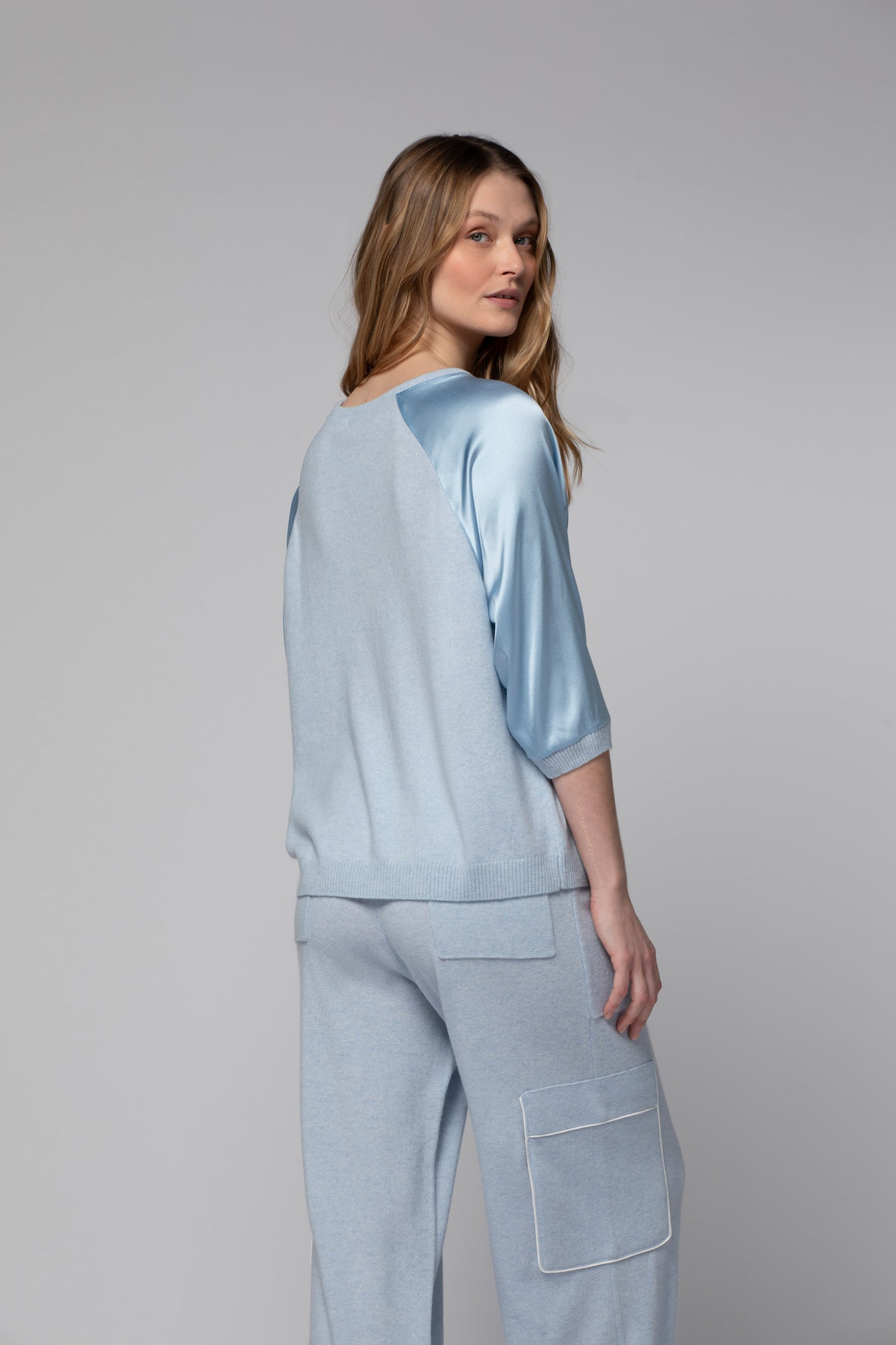 PIA sweater