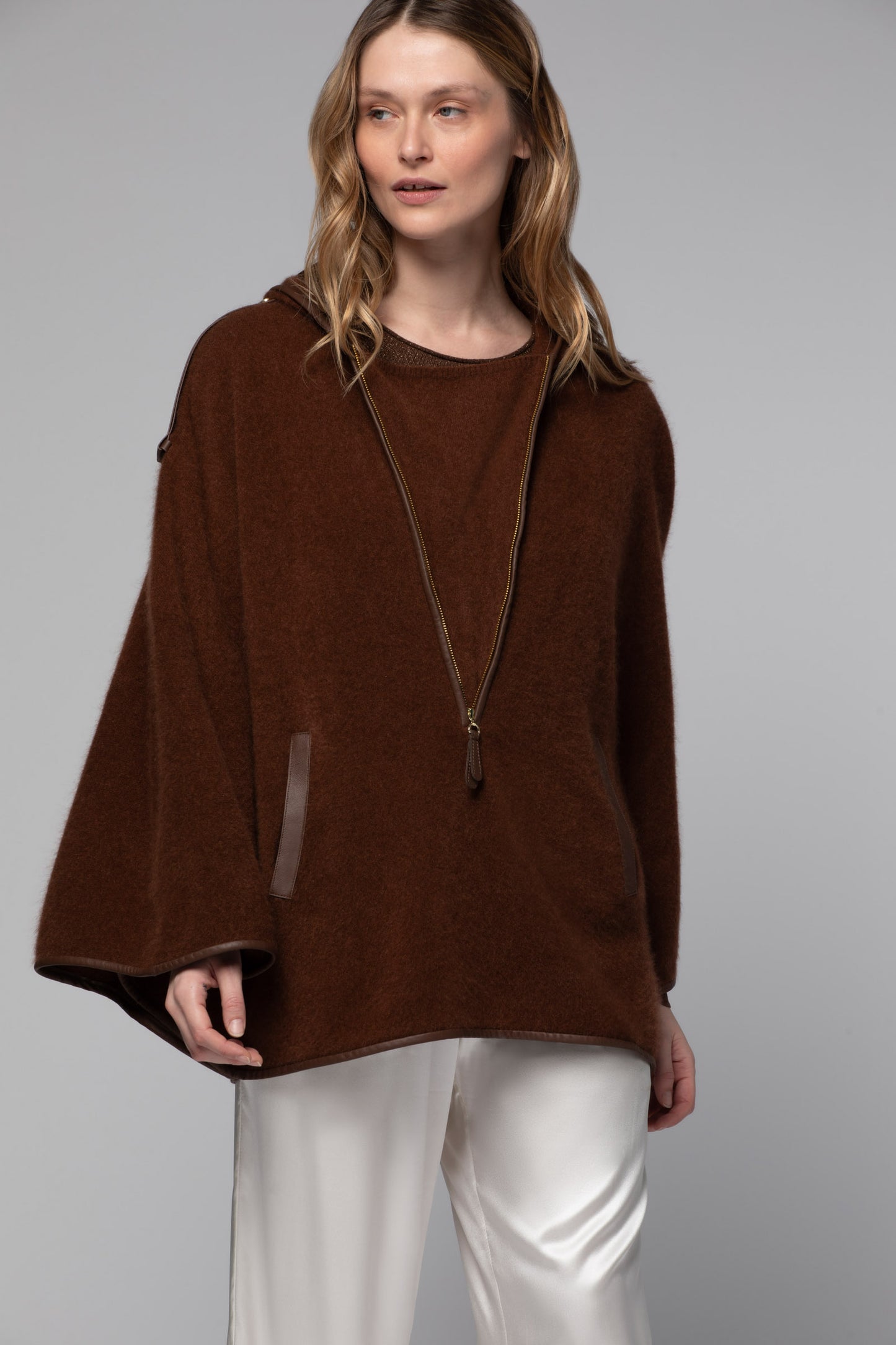 VANDA poncho