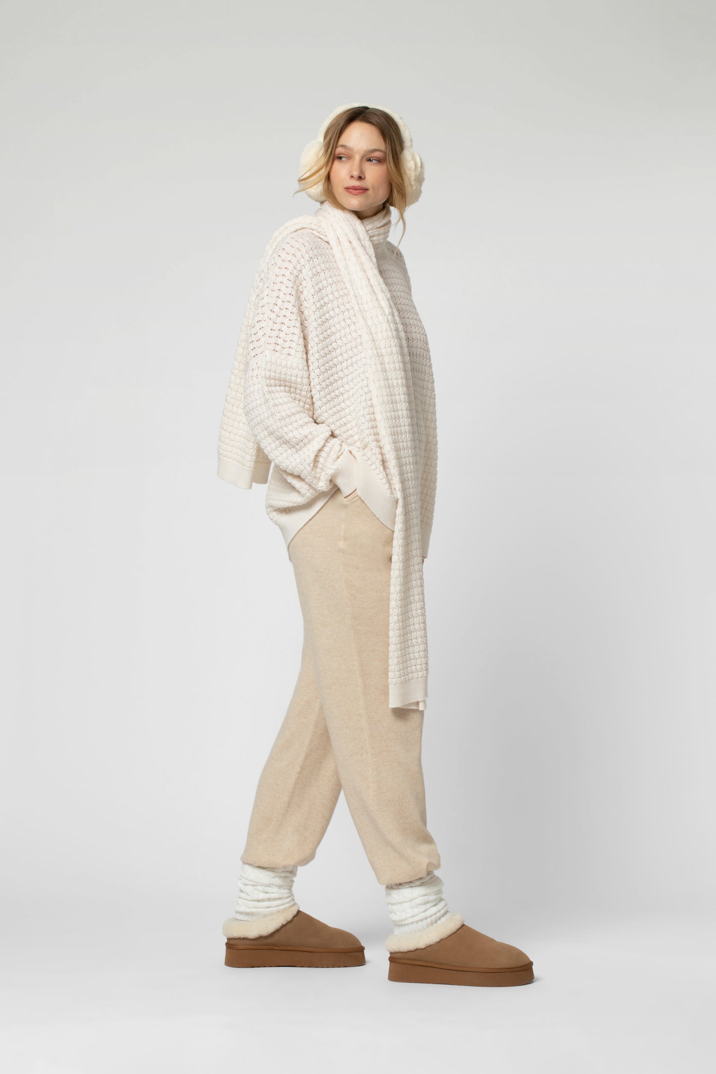 ALPHEE scarf