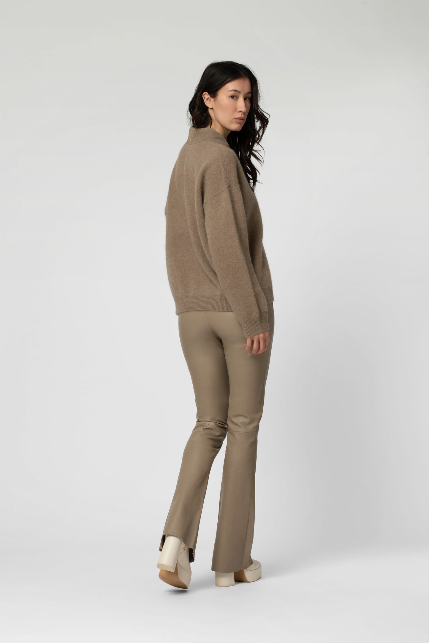 Legging en cuir BEYINA