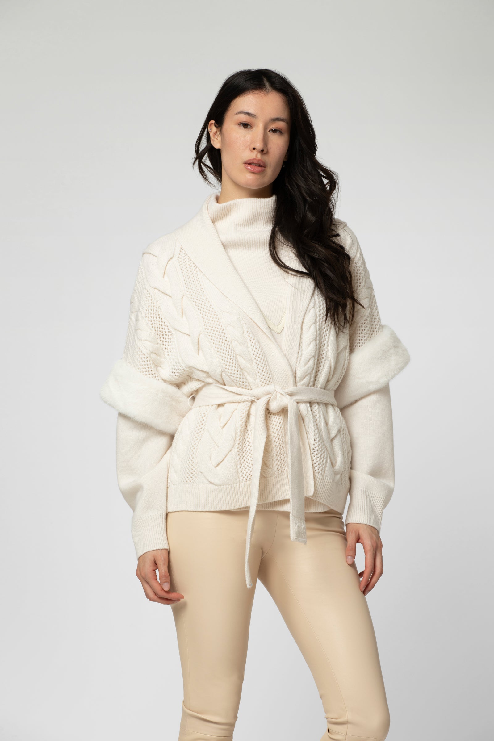 GOVA cardigan