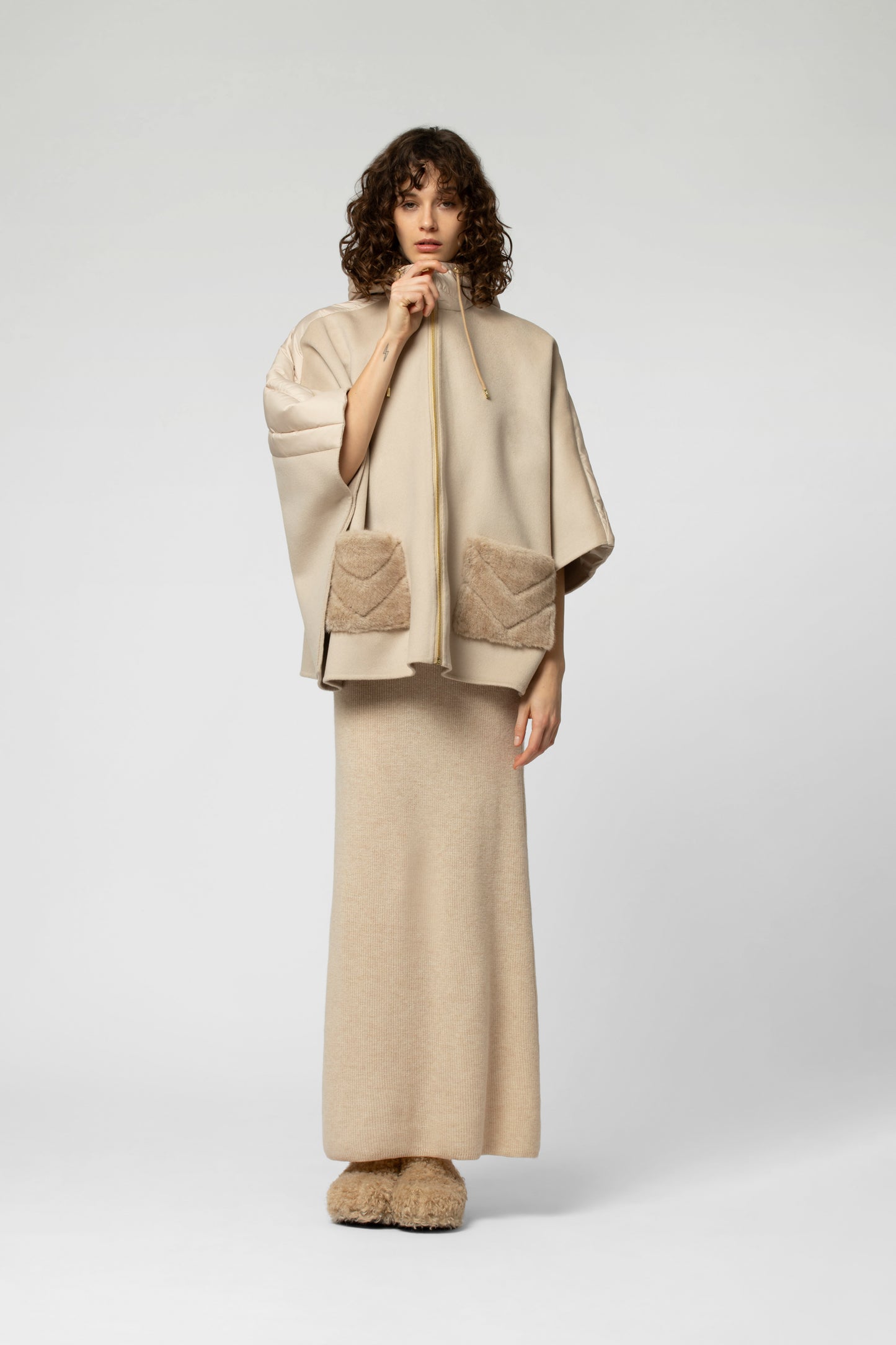 MIRAGE cape