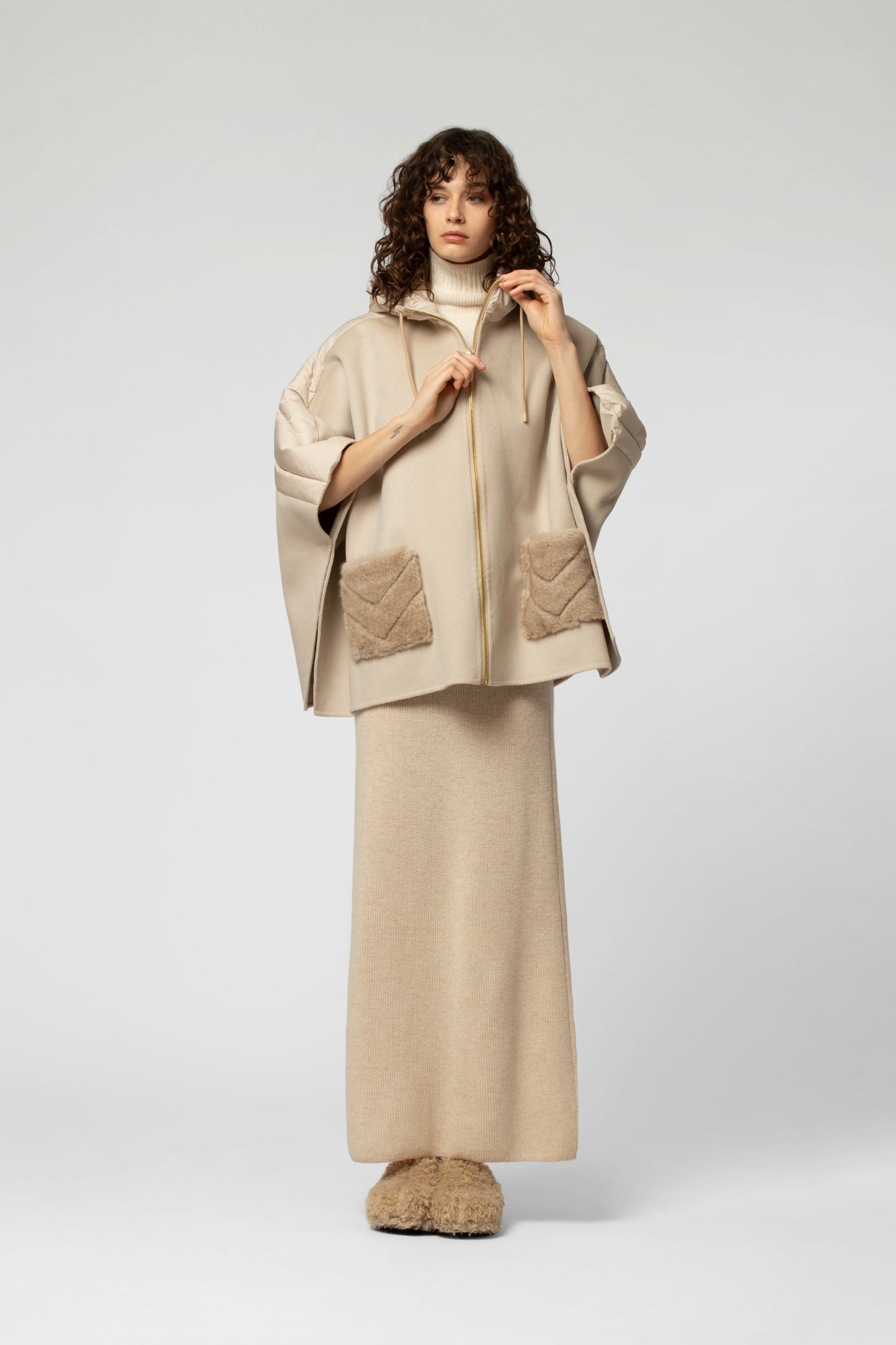MIRAGE cape