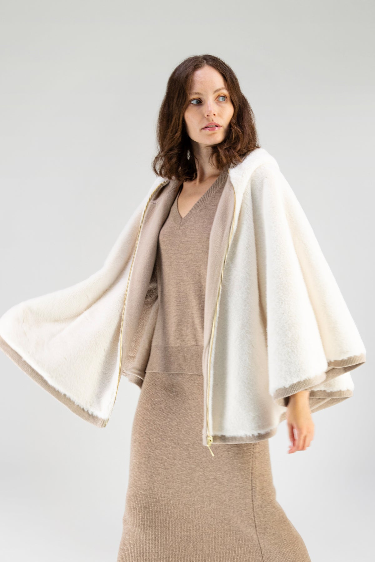 MONTANA cape