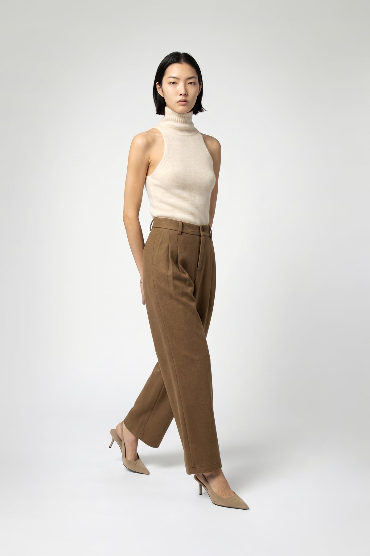 Pantalon ample camel femme laine double face silhouette contemporaine MAX&MOI