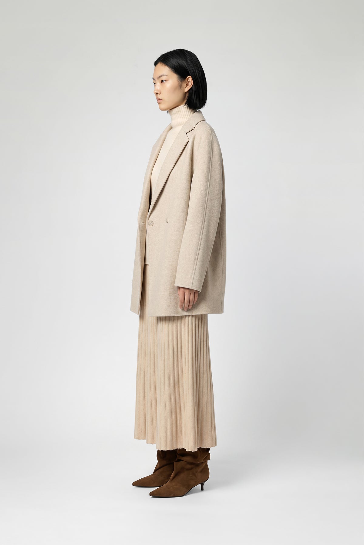 Manteau court beige femme laine et chameau silhouette contemporaine MAX&MOI