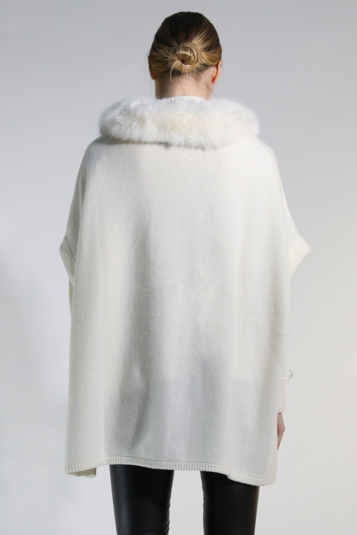 VASILE poncho