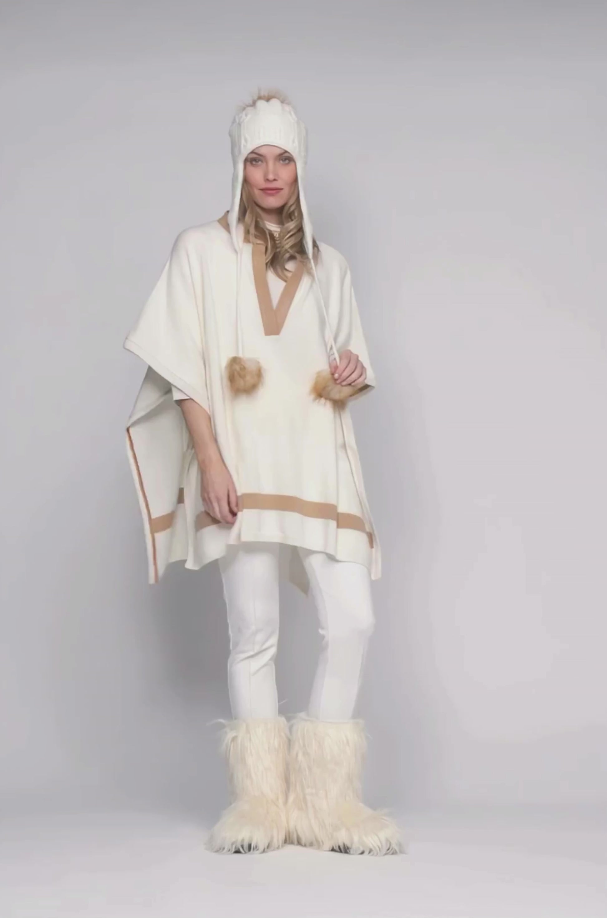 Poncho POTI blanc en laine cachemire haut de gamme MAX&MOI