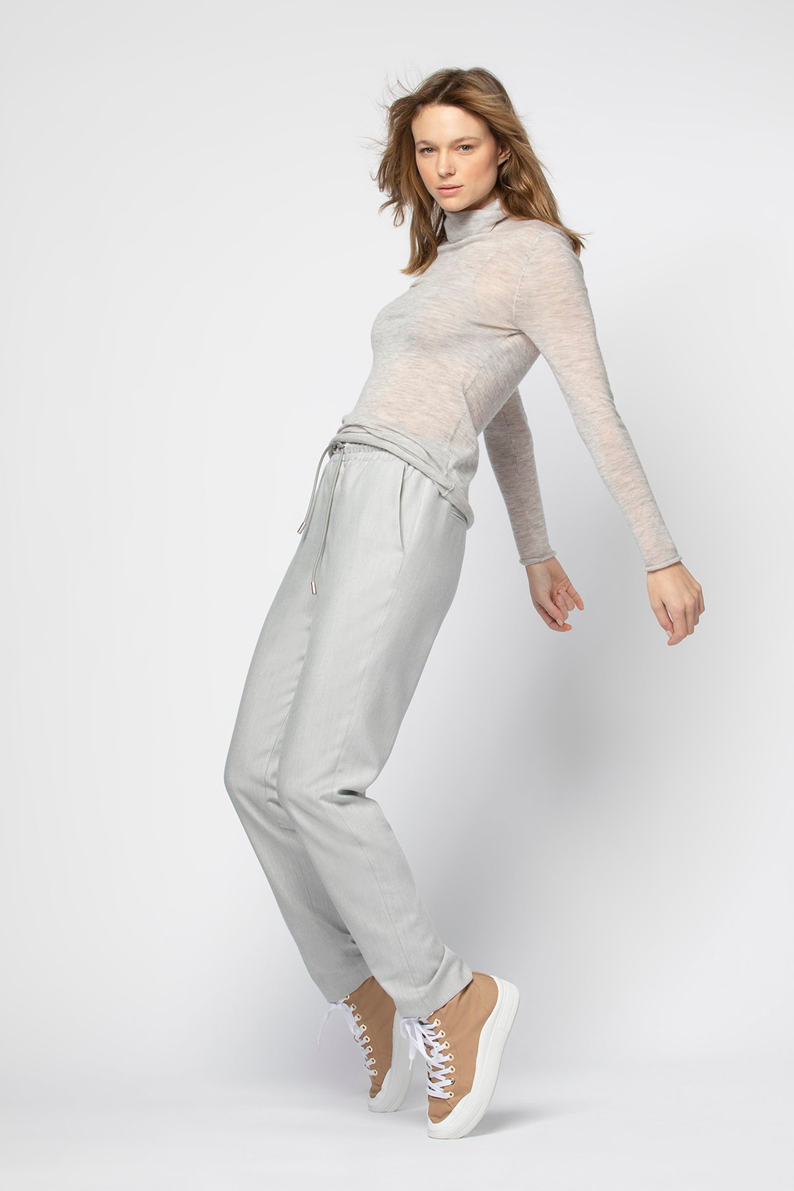 Pantalon BELIBA gris clair Polyester Viscose Elasthanne haut de gamme femme MAX&MOI